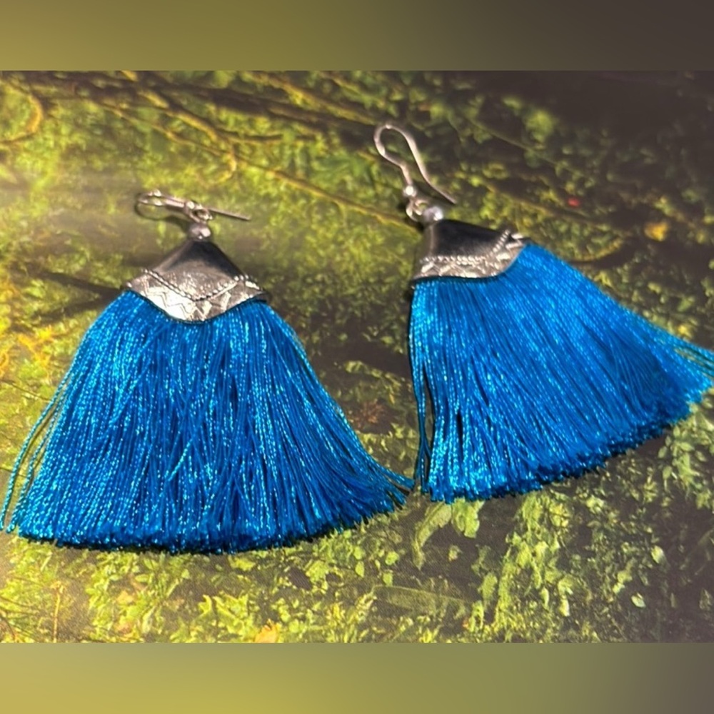 Unbranded 70s 80s Style Silver Tone Fringe Earrings Women’s Jewelry Accessories